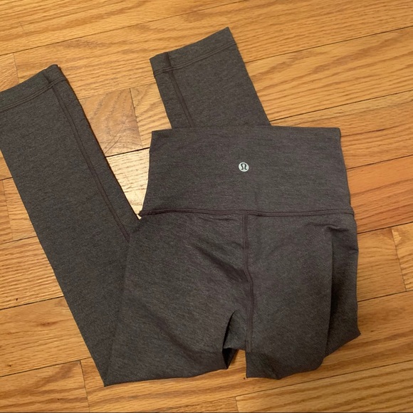 lululemon athletica Pants - Lululemon Wunder under leggings